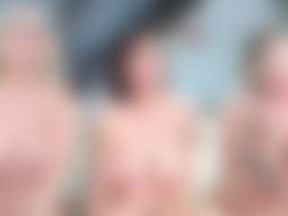 Fit Cougar's Live Sex Cam Show