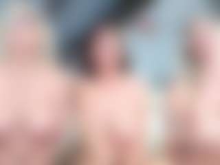 Fit Cougar's Live Sex Cam Show
