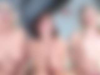 Fit Cougar's Live Sex Cam Show