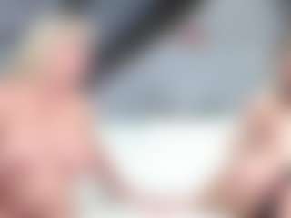 Fit Cougar's Live Sex Cam Show