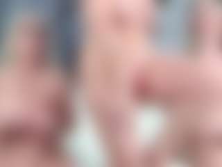 Fit Cougar's Live Sex Cam Show