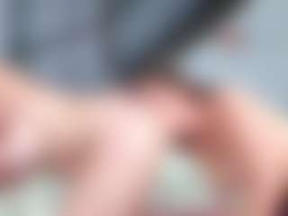 Fit Cougar's Live Sex Cam Show