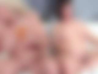 Fit Cougar's Live Sex Cam Show