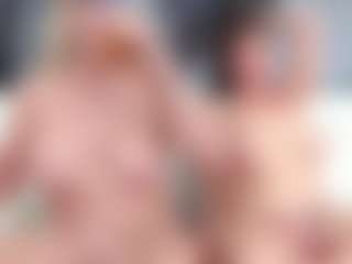 Fit Cougar's Live Sex Cam Show