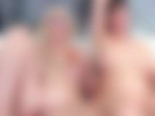 Fit Cougar's Live Sex Cam Show