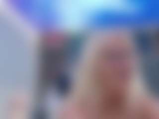 Fit Cougar's Live Sex Cam Show