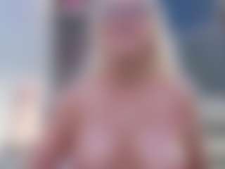 Live cam show with Fit Cougar - Granny Dildo on AdultVida.com