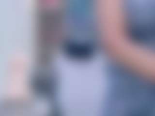 Fit Cougar's Live Sex Cam Show