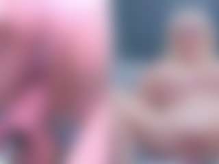 Fit Cougar's Live Sex Cam Show