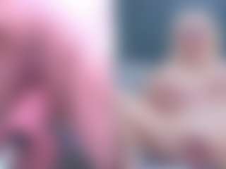 Fit Cougar's Live Sex Cam Show