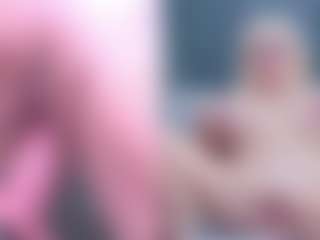 Fit Cougar's Live Sex Cam Show
