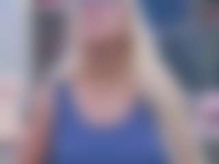 Fit Cougar's Live Sex Cam Show