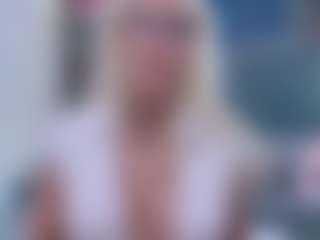 Live cam show with Fit Cougar - Bedroom Blonde Hair on Strip Flash - Live Sex Shows