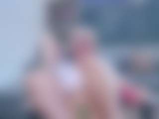Fit Cougar's Live Sex Cam Show