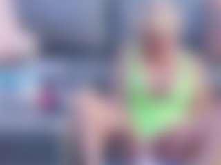 Fit Cougar MILF-webcamperformer live
