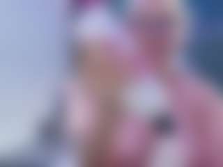 Live cam show with Fit Cougar - Glasses on CamwithHer
