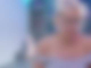 Fit Cougar's Live Sex Cam Show