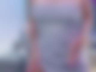 Fit Cougar's Live Sex Cam Show