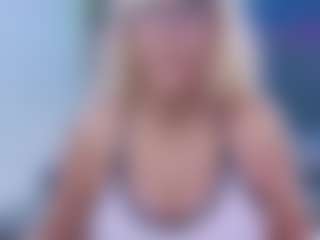 Live cam show with Fit Cougar - Mature MILF on crypto-cams