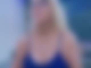Live cam show with Fit Cougar - Tattoos on Soda Cam