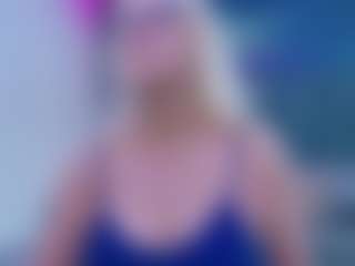 Live cam show with Fit Cougar - Granny Blonde Hair on Cam Slut