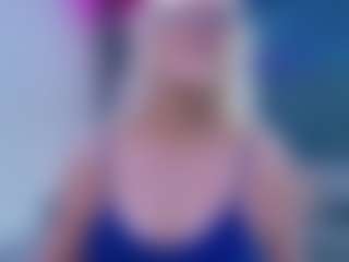 Live cam show with Fit Cougar - Granny Dildo on mypornchat.com