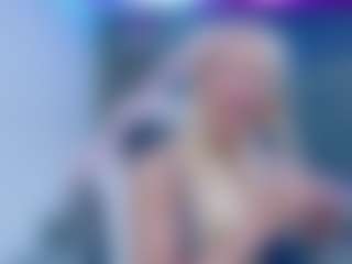 Fit Cougar's Live Sex Cam Show