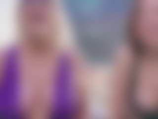 Fit Cougar's Live Sex Cam Show