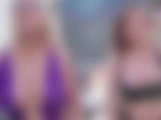 Fit Cougar's Live Sex Cam Show