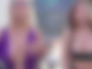 Fit Cougar's Live Sex Cam Show