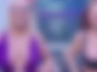 Fit Cougar's Live Sex Cam Show