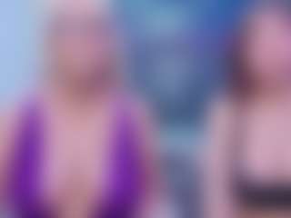 Fit Cougar's Live Sex Cam Show