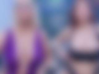 Fit Cougar's Live Sex Cam Show