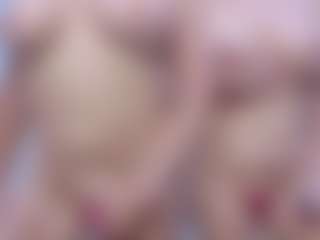 Fit Cougar's Live Sex Cam Show