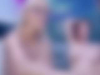 Fit Cougar's Live Sex Cam Show