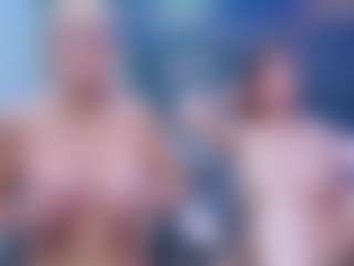Fit Cougar's Live Sex Cam Show
