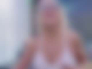 Live cam show with Fit Cougar - Granny Dildo on LiveSexCams6