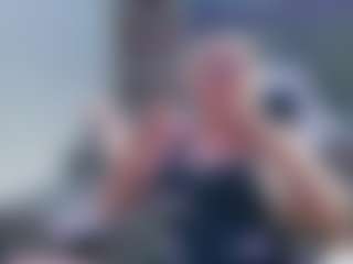 Live cam show with Fit Cougar - Senior on crypto-cams