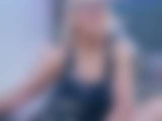 Fit Cougar's Live Sex Cam Show