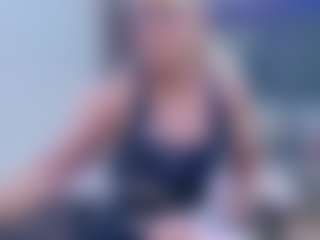 Live cam show with Fit Cougar - Glasses on Camsoda