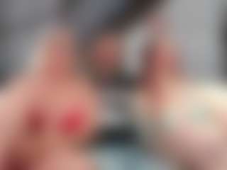 Fit Cougar's Live Sex Cam Show