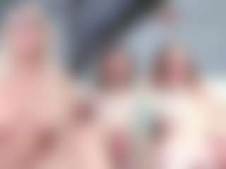 Fit Cougar's Live Sex Cam Show