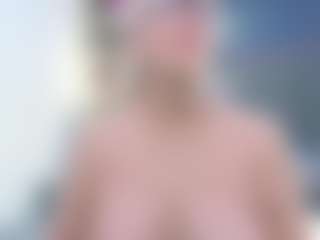 Live cam show with Fit Cougar - Granny Blonde Hair on fapnchat