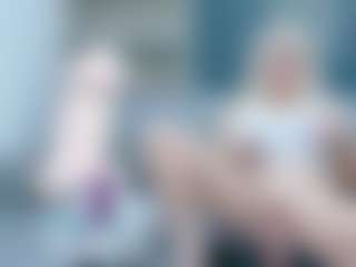 Fit Cougar's Live Sex Cam Show