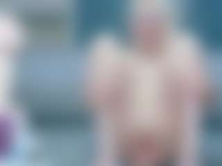 Fit Cougar's Live Sex Cam Show