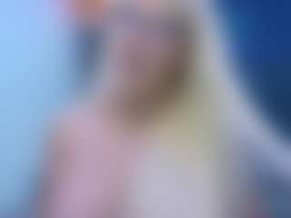 Live cam show with Fit Cougar - Granny MILF on UwU Esports