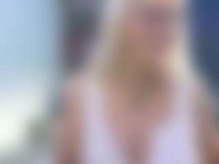 Live cam show with Fit Cougar - Athletic Lush on testsause.com