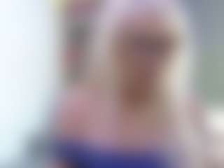 Spettacolo in cam dal vivo con Fit Cougar - Athletic MILF su Camsoda