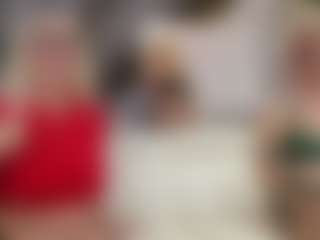Fit Cougar's Live Sex Cam Show
