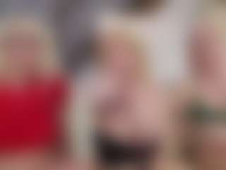 Fit Cougar's Live Sex Cam Show